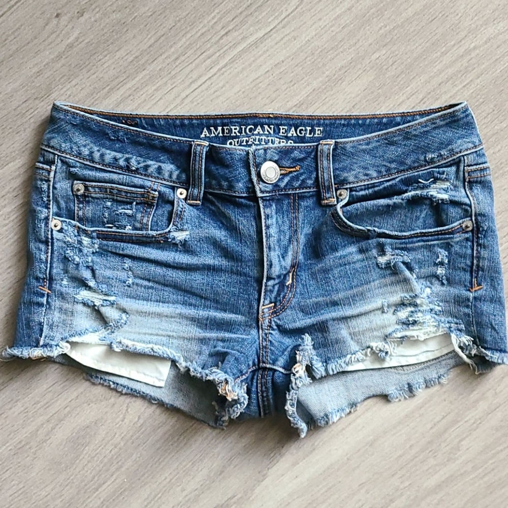 American Eagle Outfitters Low Rise Shorts